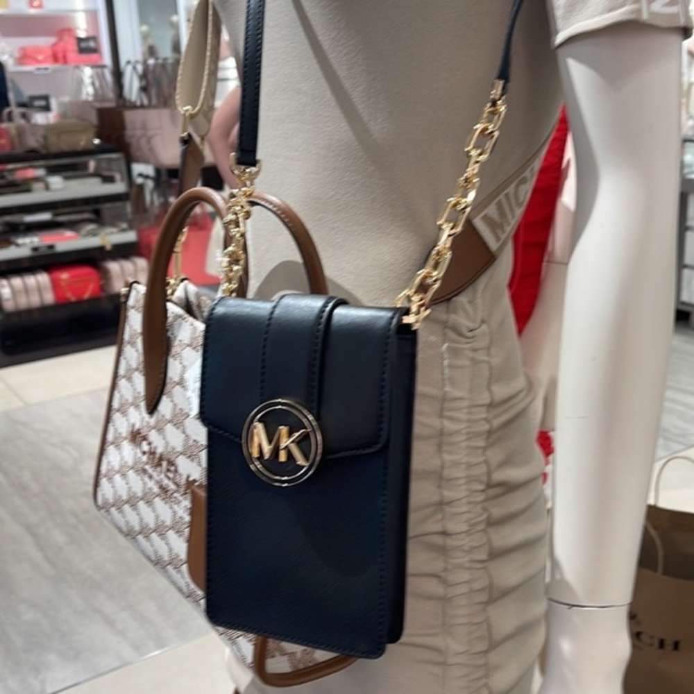 MICHAEL KORS CARMEN SMALL FAUX LEATHER PHONE CROSSBODY BAG
